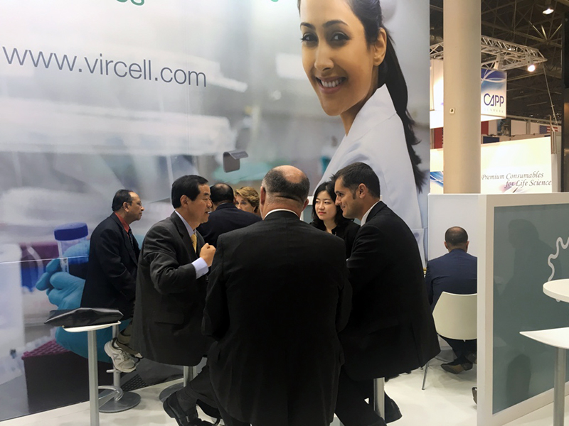 MEDICA 2015_6.jpg